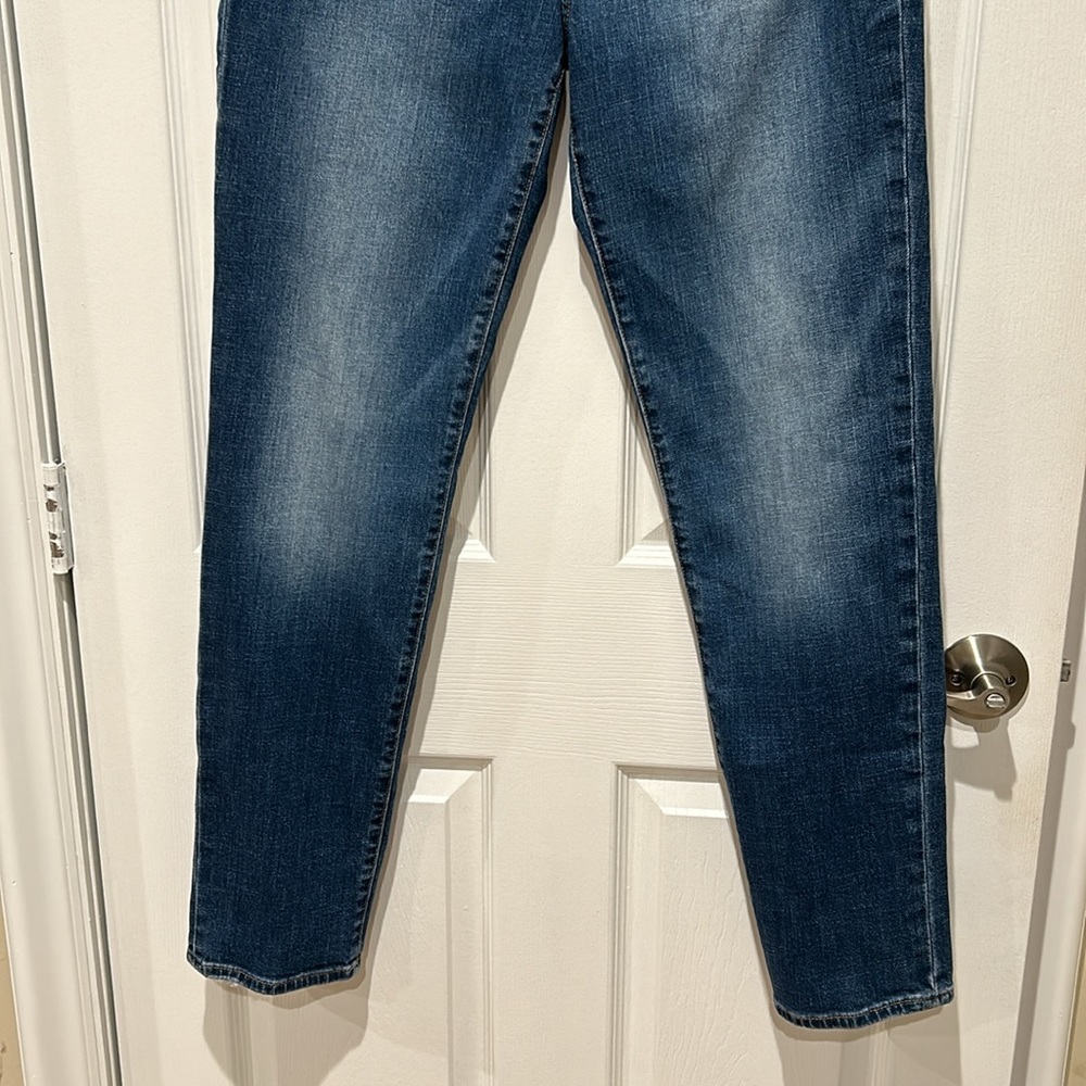 Gap Girlfriend Mid Rise Jeans - Picture 3 of 10